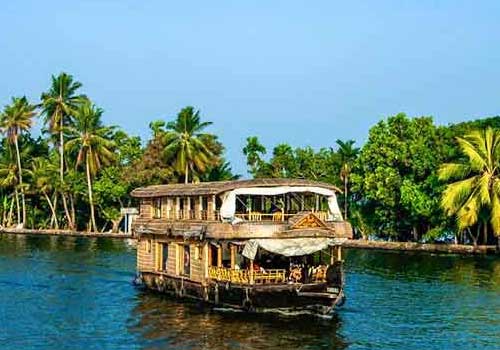 62283-Kerala-Backwaters.jpg